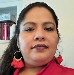 Meet your Posher, Maribel